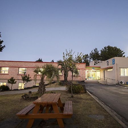 Jeju Youth Hostel Екстер'єр фото