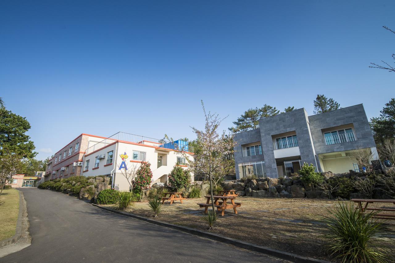Jeju Youth Hostel Екстер'єр фото