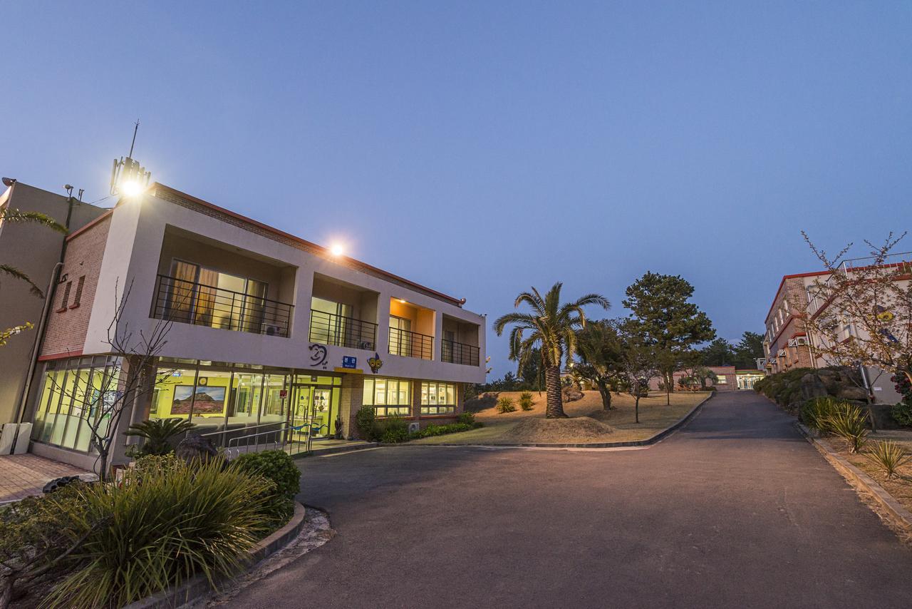 Jeju Youth Hostel Екстер'єр фото