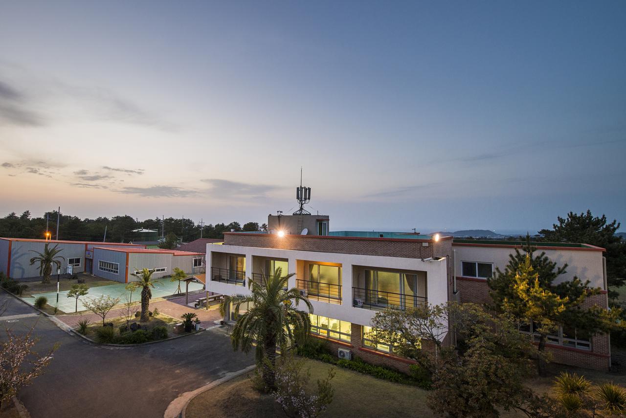 Jeju Youth Hostel Екстер'єр фото