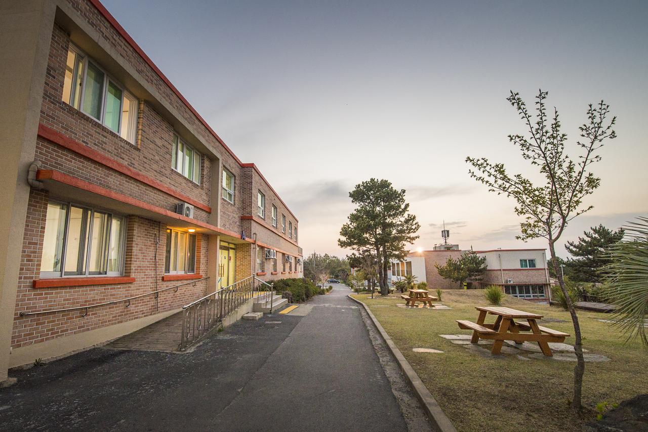 Jeju Youth Hostel Екстер'єр фото