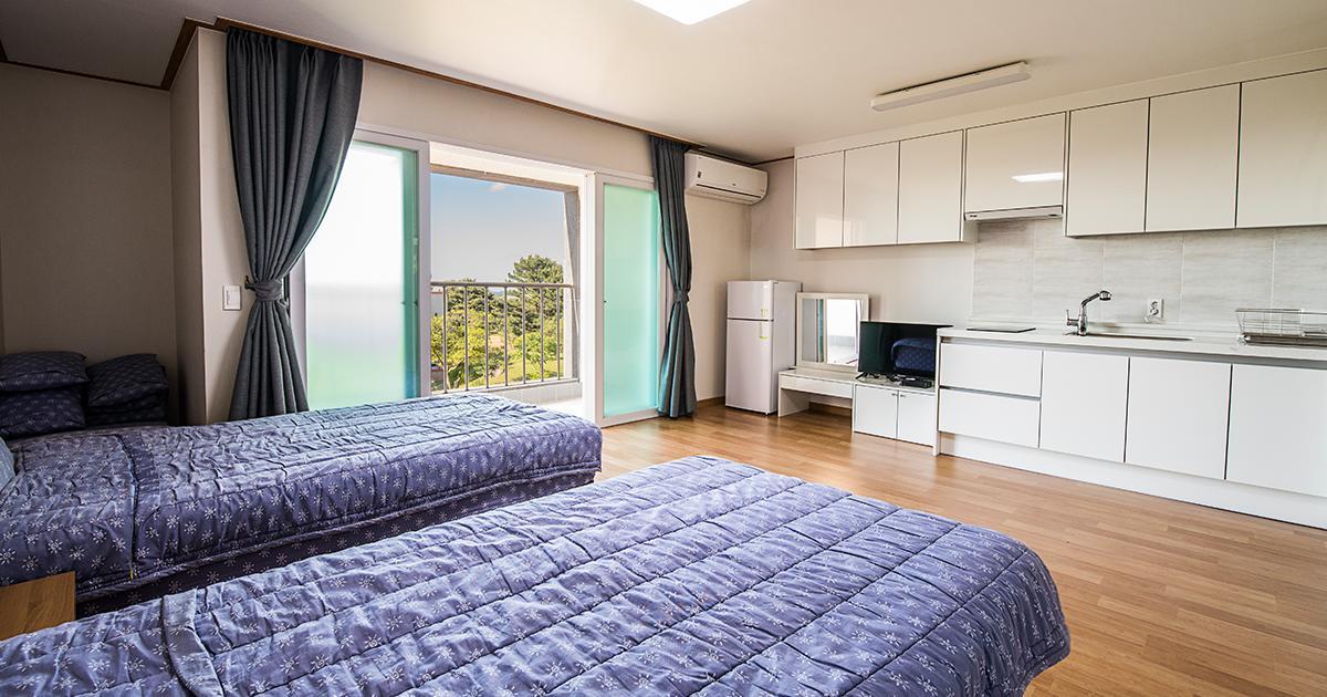 Jeju Youth Hostel Екстер'єр фото