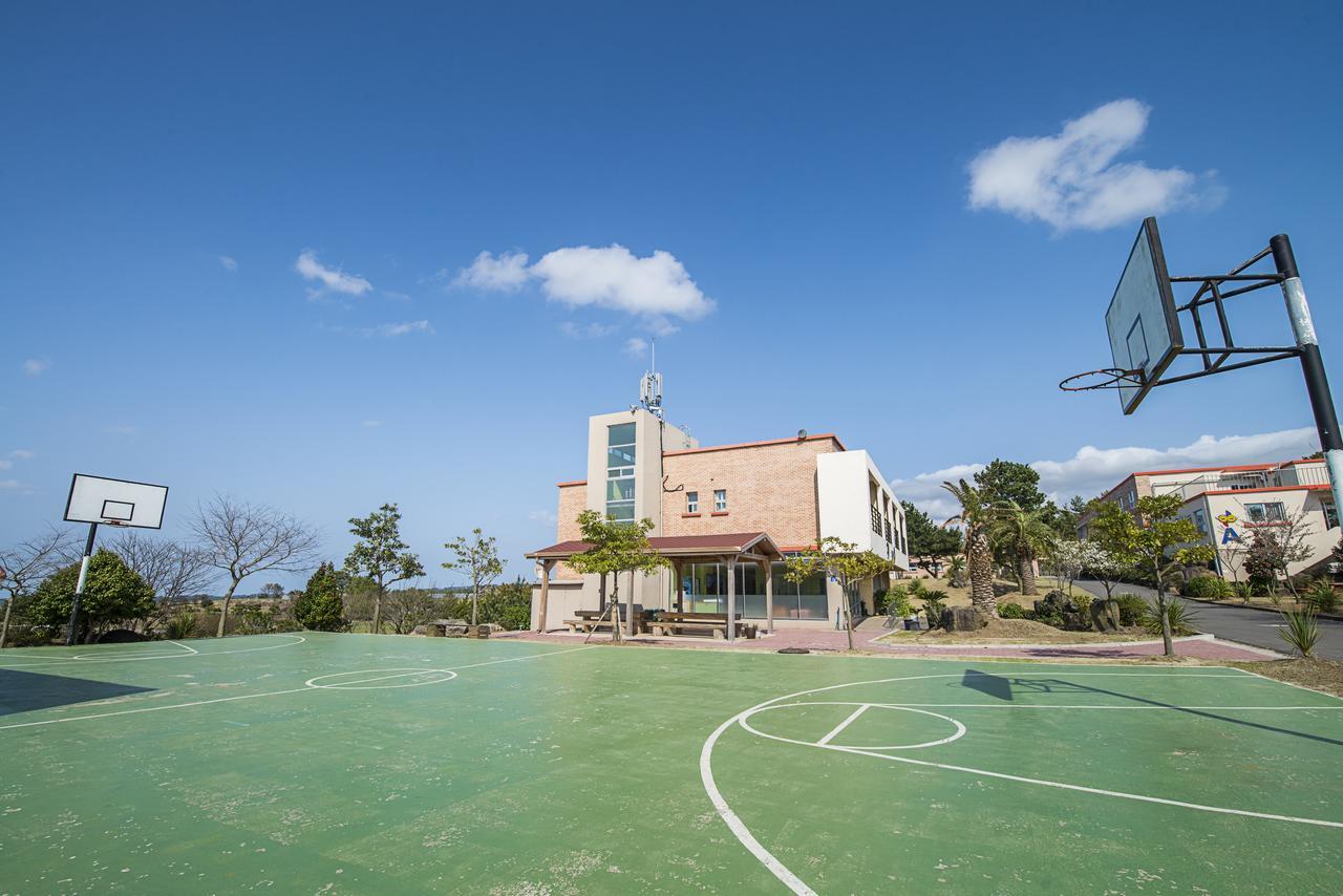 Jeju Youth Hostel Екстер'єр фото