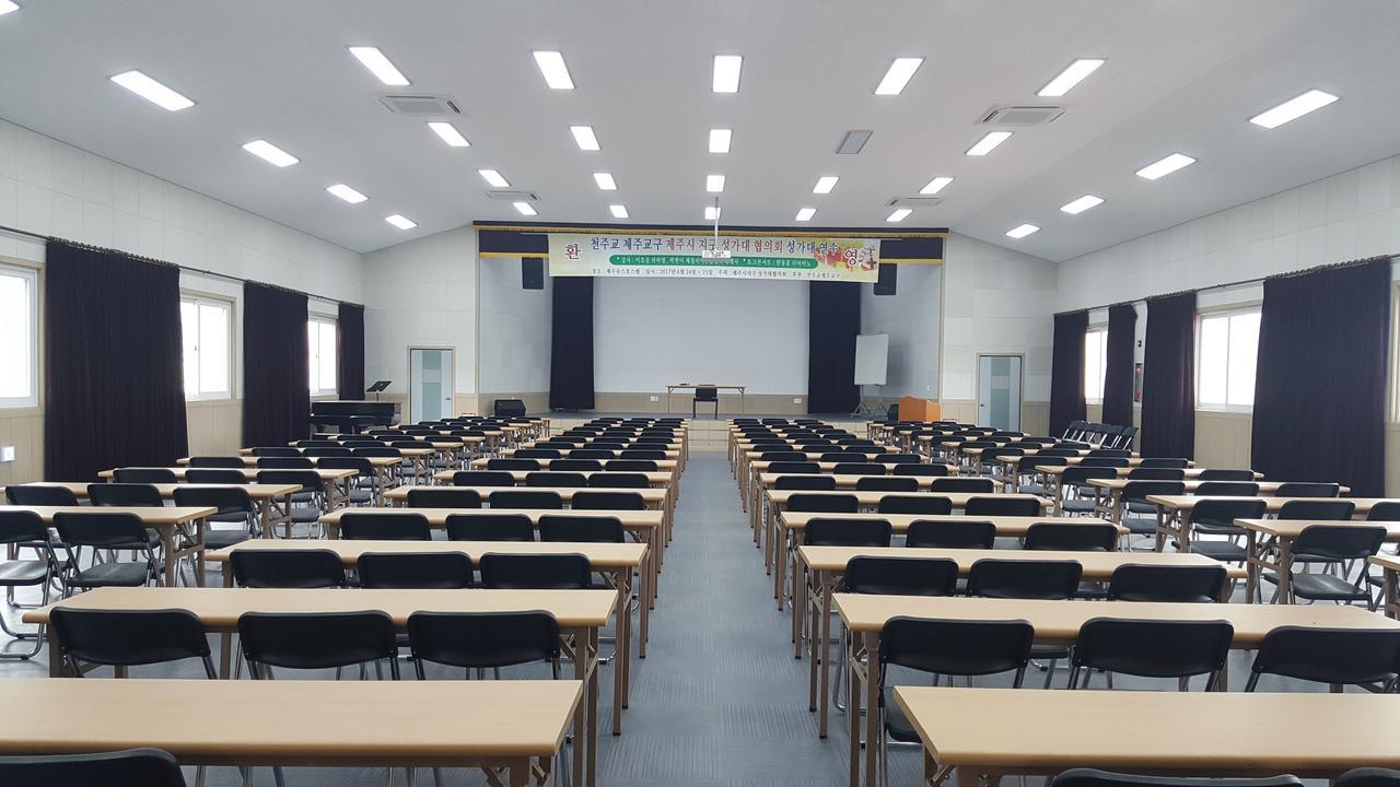 Jeju Youth Hostel Екстер'єр фото